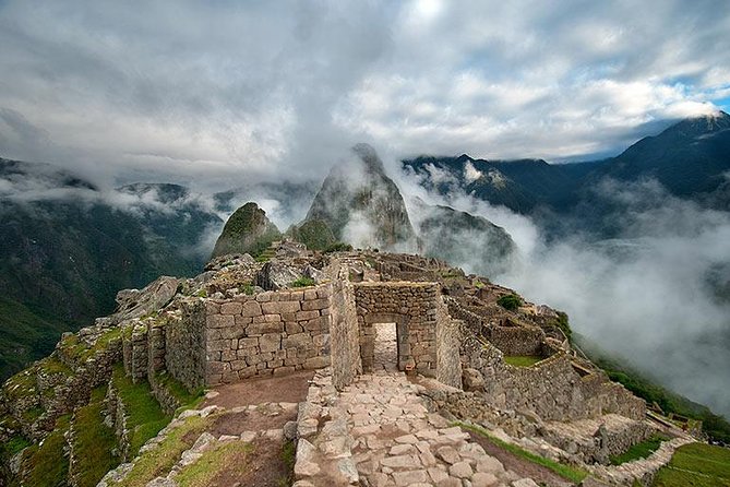 6-Day Cultural Tour to Machu Picchu - Accommodations and Transportation