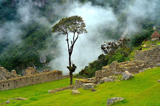 6-Day Cultural Tour to Machu Picchu - Tour Meeting Point