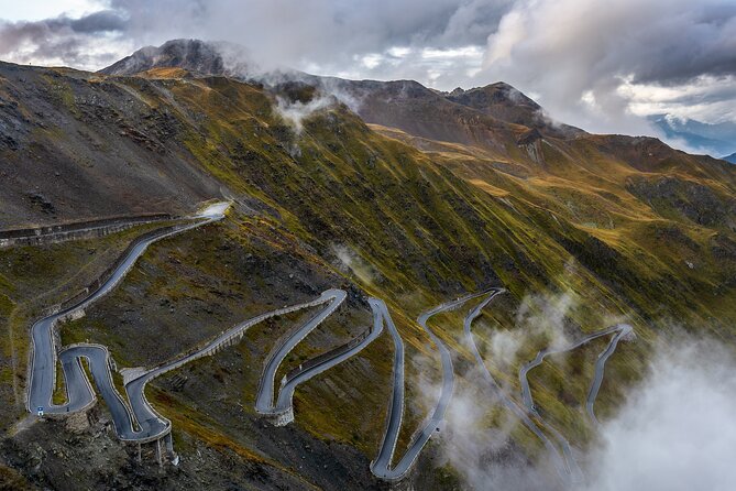6-Day Drive 9 Swiss Passes, Glacier Express Route +Stelvio, Italy - Luxury Accommodations