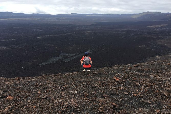 6-Day Galapagos Island Hopping: Kayaking, Mountain Biking and Volcano Hike - Wildlife Encounters on Española