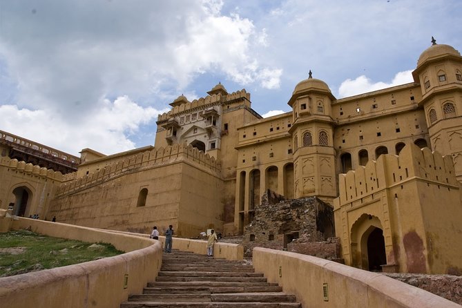 6 Day Golden Triangle With Udaipur-Delhi Agra Jaipur Udaipur Tour - Enchantment of Udaipur