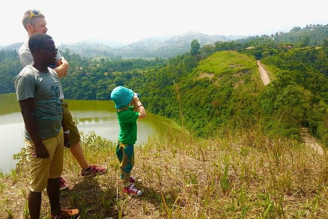 6 Day Gorilla Tracking and Wildlife Safari - Accommodations and Cuisine