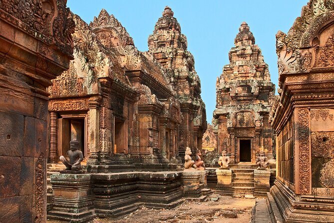 6-Day Private Cambodia Tour to Angkor Wat in Siem Reap and Phnom Penh - Accommodation and Meals