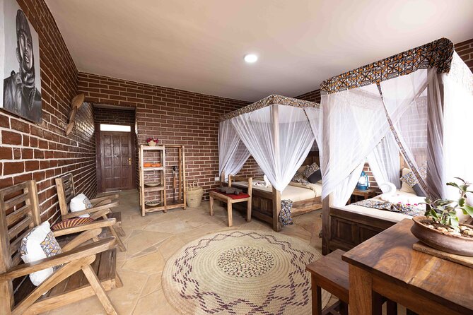 6 Day Private Classic Drive Safari Ngorongoro and Serengeti - Pickup and Confirmation