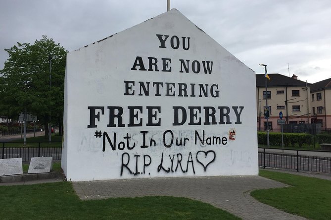 6- Day Wild West and Northern Ireland Small Group Tour of Ireland - Discovering Derry
