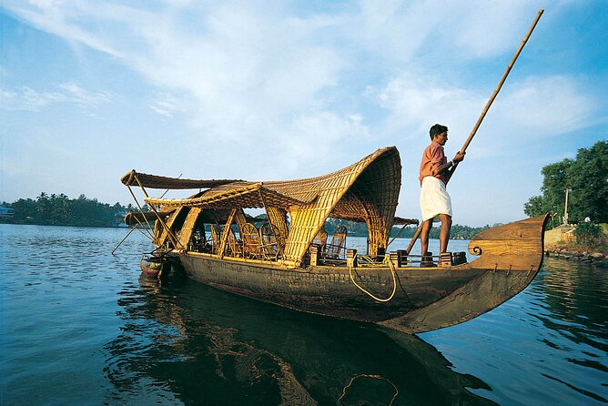 6 Days Kerala Honeymoon Tour - Relax in Backwater Bliss