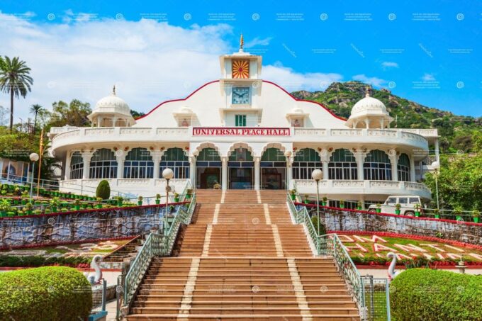 6 - Days Udaipur and Mount Abu Tour - Languages