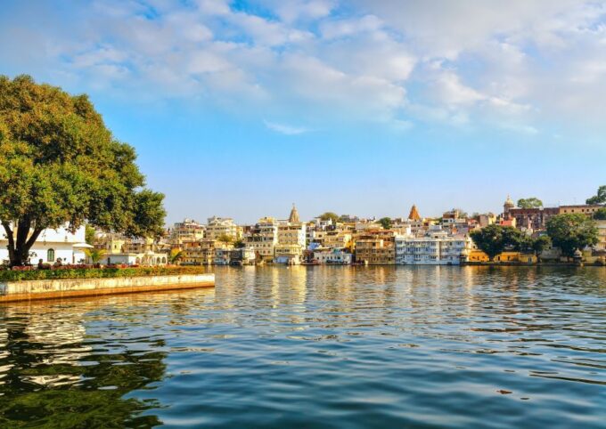 6 - Days Udaipur and Mount Abu Tour - Group Type