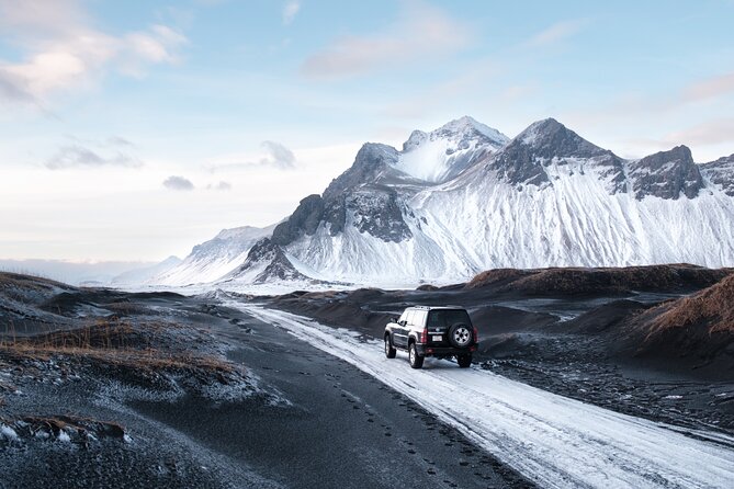 6 Days Ultimate Hidden Iceland With Photography and Northern Lights With Luke - Capturing the Northern Lights