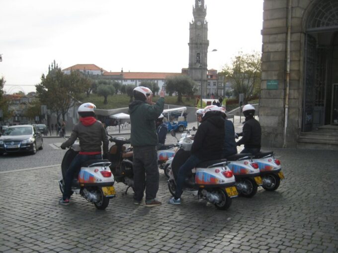 6-Hour Porto by Vespa - Tasting Porto Wine