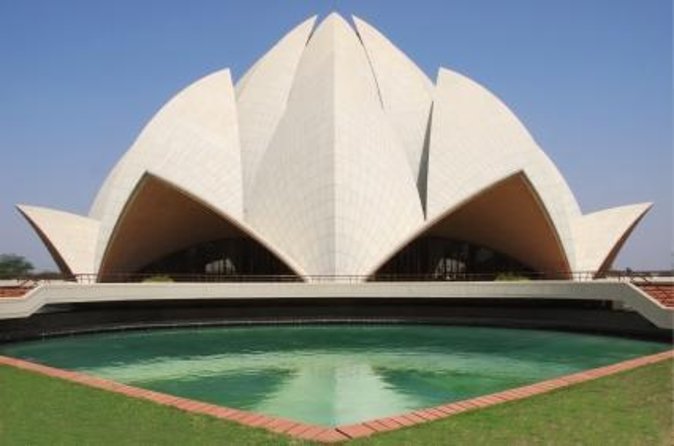 6 Hours: Delhi Temples and Spiritual Sites Tour - Key Points