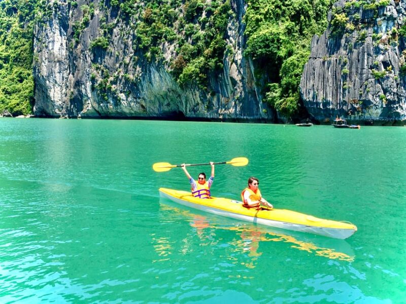 6 Hours Ha Long Bay Group Tour:Sung Sot-Ti Top-Kayaking - Itinerary Highlights