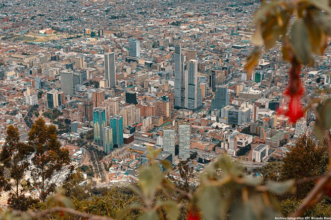 6 Hours Historical Tour in the City of Bogotá - Itinerary Highlights