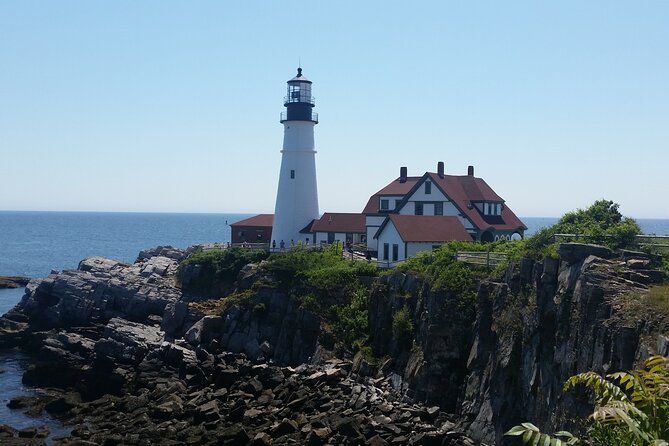 6 Hours Private Lighthouses and Kennebunkport Tour in Portland - Meeting and Pickup
