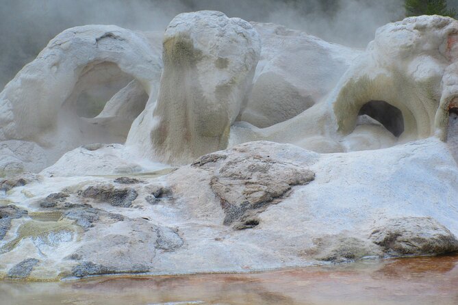 6-Mile Geyser Hiking Tour in Yellowstone With Lunch - Meeting and Pickup