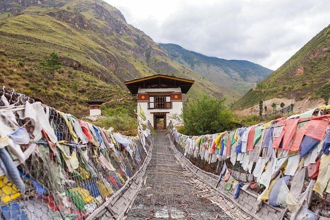 6 Nights Glimpse of Bhutan Tour - Dining and Cultural Experiences