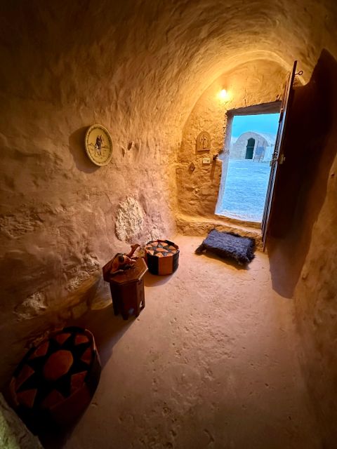 6 Nights in Tunisian Desert at a Berber Cottage - Inclusive Amenities and Services