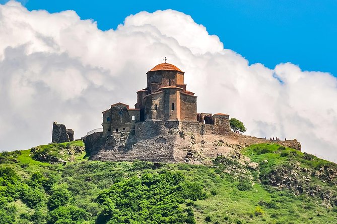 6 Unforgettable Days in Georgia - Hiking in Kazbegi Mountains