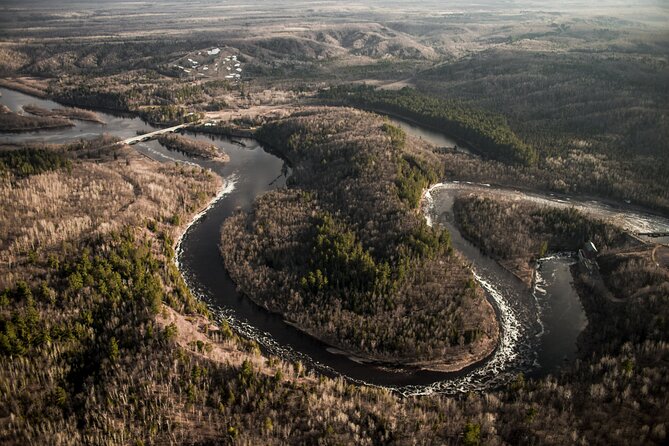 60-Mile Ultimate Helicopter Tour Over Duluth and Lake Superiors North Shore - Meeting Information