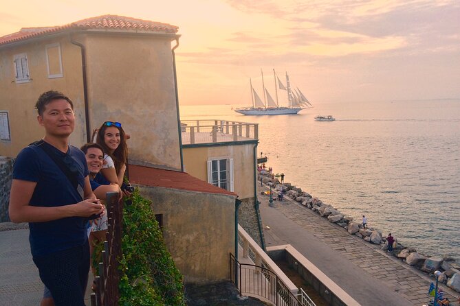 60-minute Small Group Guided Walking Tour in Piran - Meeting Information