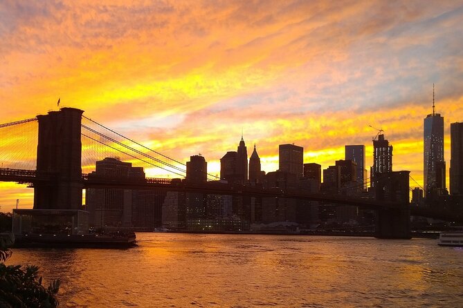 60-Minute Sunset Skyline Cruise Around Statue of Liberty - Key Points