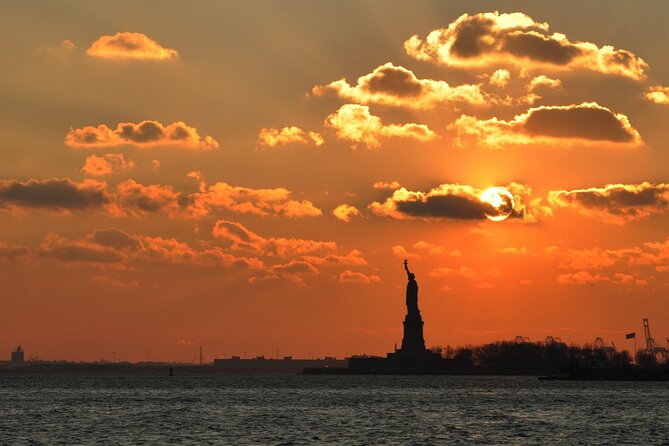 60-Minute Sunset Skyline Cruise Around Statue of Liberty - What to Expect