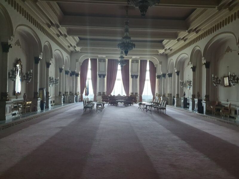 6h Communism Tour in Bucharest With Ceausescu Mansion - Customer Reviews and Feedback