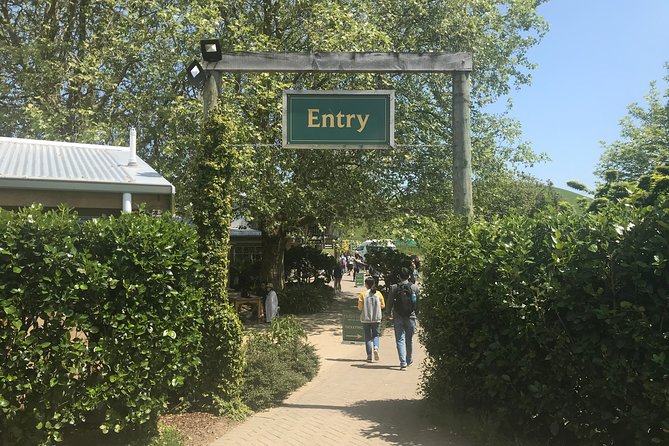 6hr Hobbiton Movie Set Tour - Departs Tauranga - Meeting and Pickup Information