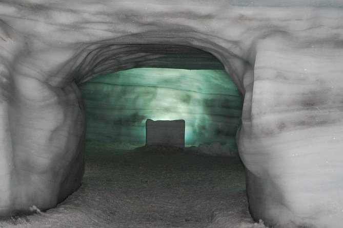7 Day Around Iceland Tour- PRIVATE TOUR - Meeting and Pickup