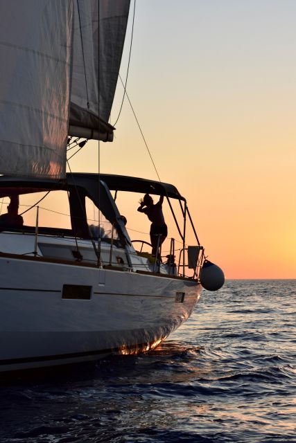 7-Day Crewed Charter The Cosmopolitan Beneteau Oceanis 45 - Itinerary Highlights