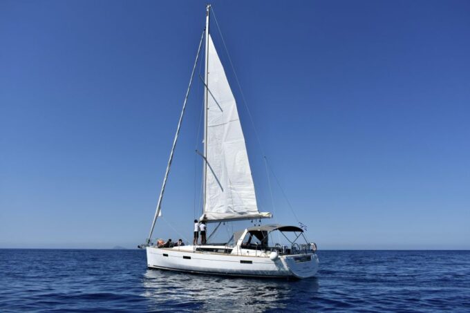 7-Day Crewed Charter The Cosmopolitan Beneteau Oceanis 45 - Frequently Asked Questions