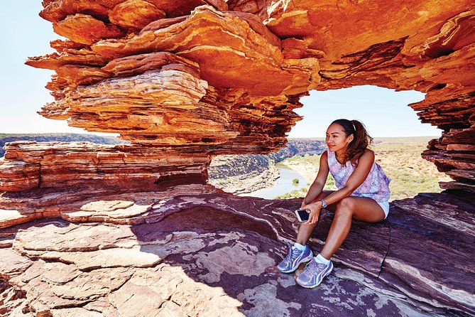 7-Day Exmouth Explorer via Pinnacles Monkey Mia Ningaloo Reef Returning to Perth - Group Dynamics