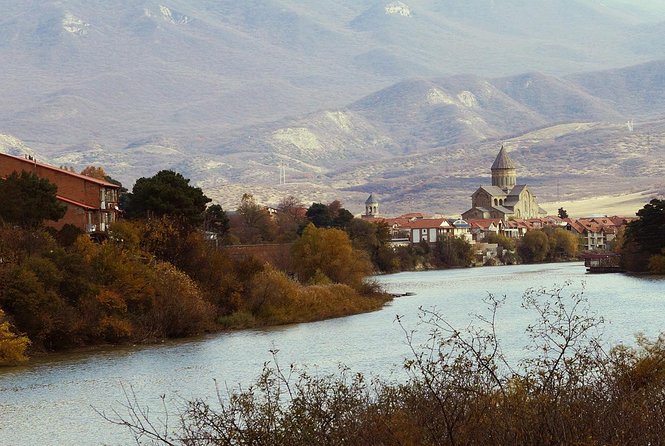 7-Day Georgian Highlights Tour From Tbilisi - Scenic Drives Through Georgia