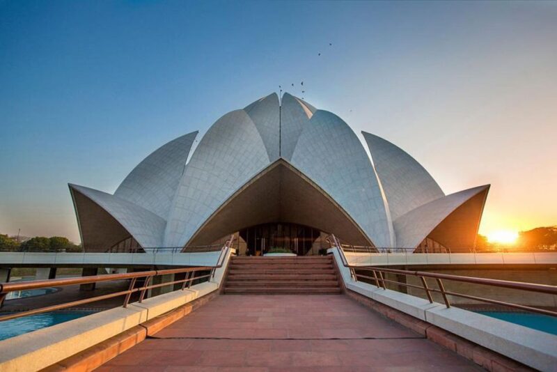 7-Day Golden Triangle Jodhpur Udaipur Tour From Delhi - Language Options