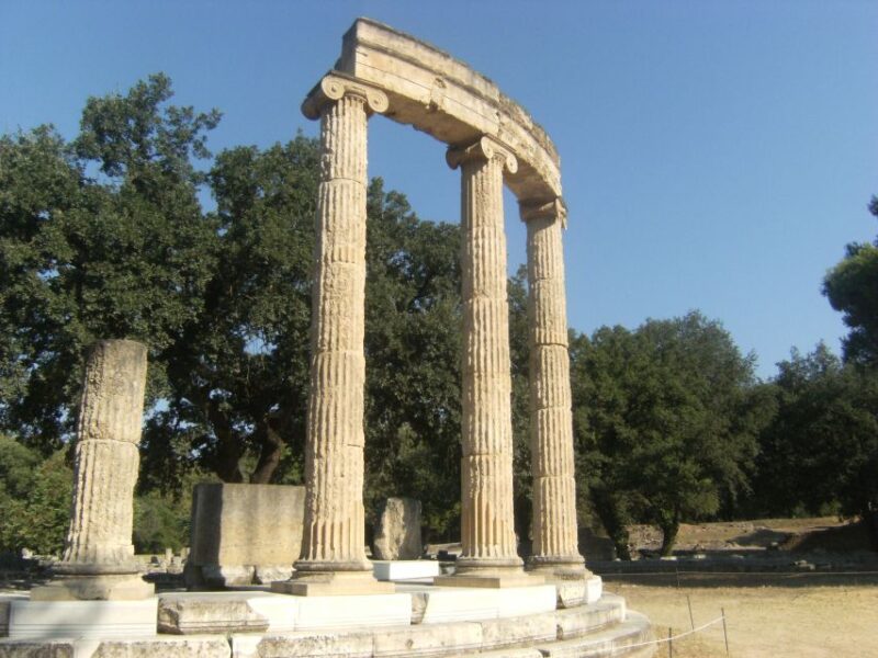 7-Day Grand Tour of Greece: From Prehistory to Modern Times - Accommodation and Meals