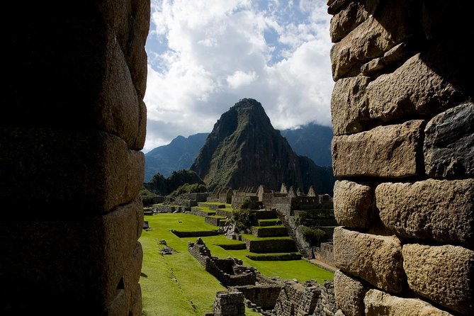 7-Day New Sunrise in Machu Picchu: Lima, Cusco & Sacred Valley. - Uncovering Machu Picchu