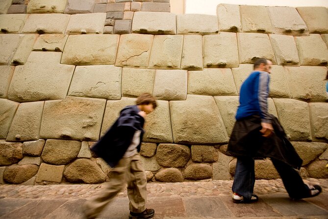 7 Day Peru Private Journey: Lima, Cusco, Maras, Ollantaytambo & Machu Picchu - Getting to Lima