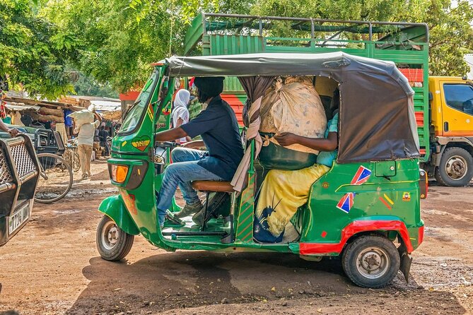 7-Day Private Classic Game Drive Safari Central Northern Circuit - Unique Accommodations