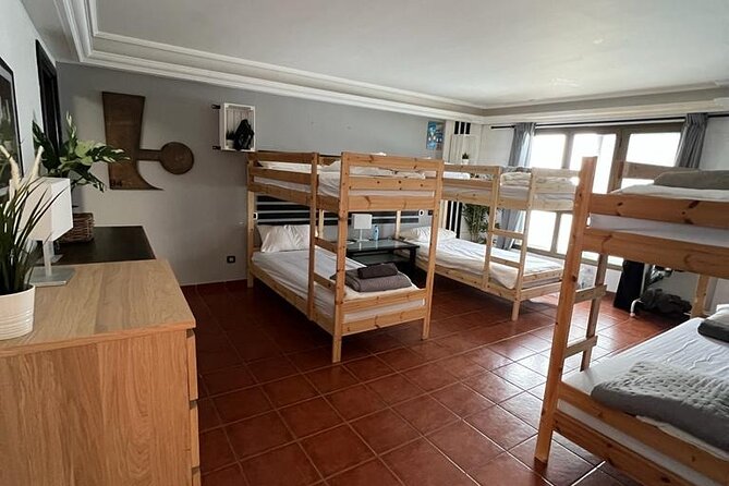7-Day Surf Camp Beachfront House and Lessons in Gran Canaria - Accommodation and Amenities