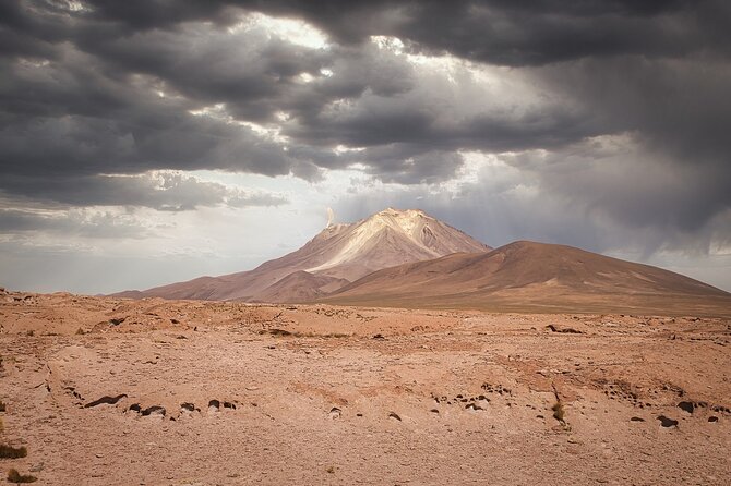 7-Day Uyuni Salt Flats and Desert Adventure From La Paz - Itinerary and Inclusions