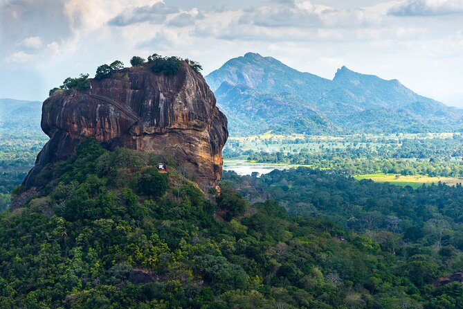 7 Days Classical Tour to Sri Lanka - Pickup Information