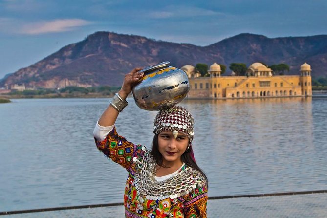 7 Days Golden Triangle Tour to Agra and Jaipur From Delhi - Experiencing the Vibrant City of Jaipur