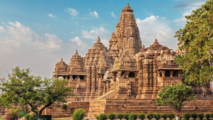 7 Days Golden Triangle Tour With Khajuraho - Recommended Attire