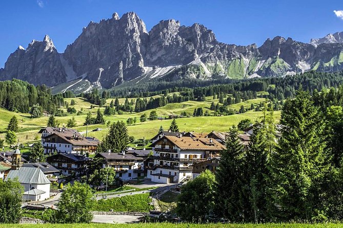 7-Days Italian Lakes and the Dolomites Tour From Milan - Meeting and Pickup Information