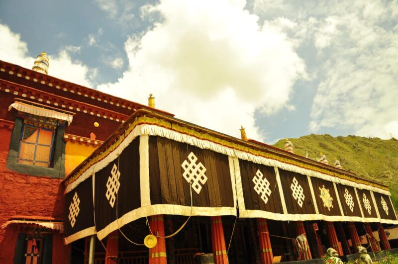 7 Days Lhasa to Kathmandu Overland Tour Included Mt.Everest - Itinerary Highlights