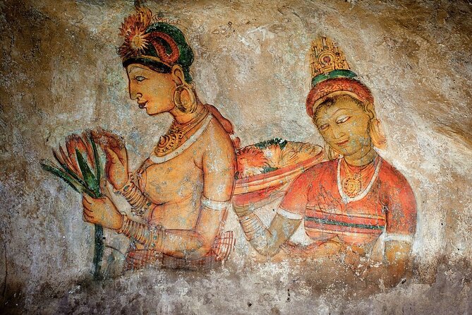 7 Days Private Tour of Colombo Sigiriya Kandy and Bentota - Kandys Cultural Treasures