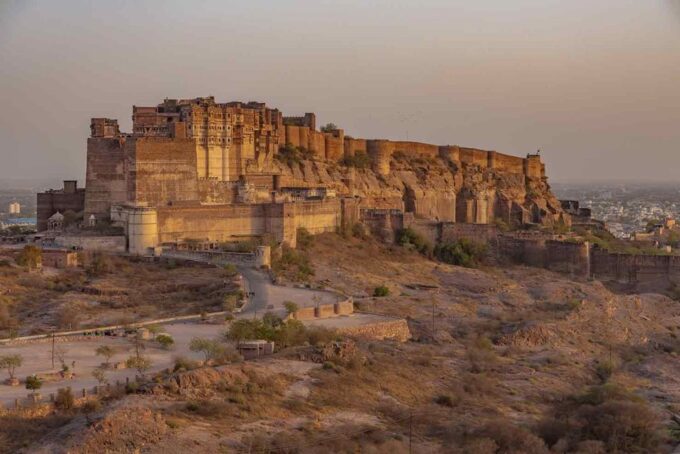 7 Days Rajasthan Triangle Tour (Jaipur-Jodhpur-Udaipur) - Day 5: Drive to Udaipur