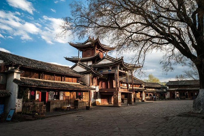 7-Days Tour From Kunming to Shangri-La and Overnight in Tiger Leaping Gorge - Accommodation and Dining