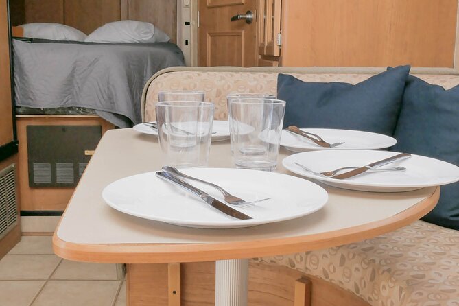 7 Days Visit to the Dominican Republic in Camper With Driver - Dining and Local Cuisine