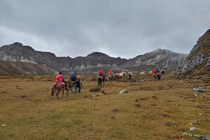 7 Days Yading Holy Mountains Small Kora Trekking - Packing List